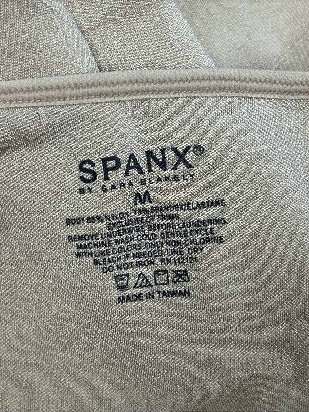 SPANX Shaped Slip M - Picture 4 of 5